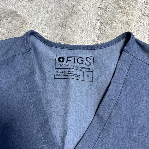 FIGS Scrub Set - Picture 6 of 7